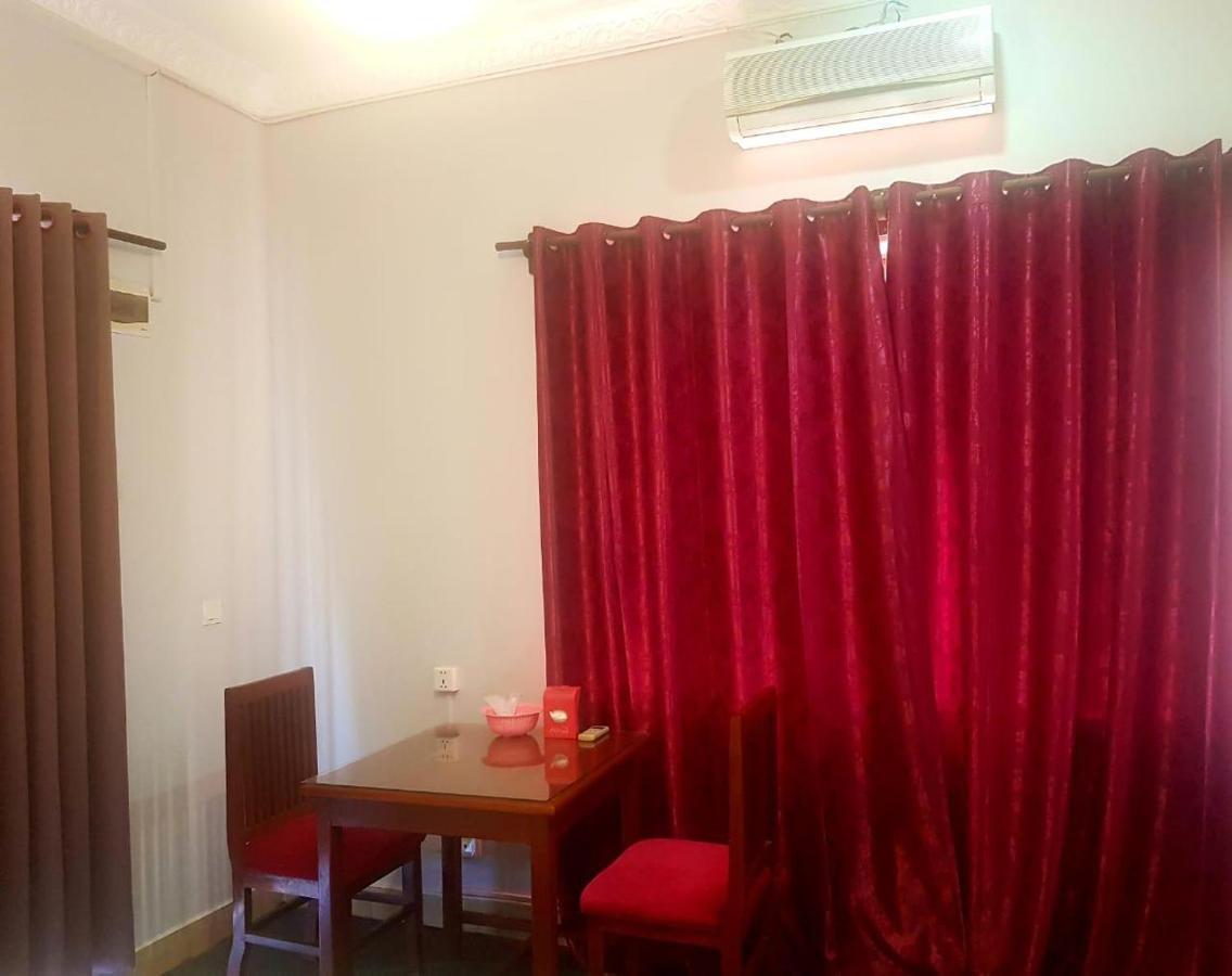 Violet Villa And Restro Σιέμ Ρέαπ Εξωτερικό φωτογραφία